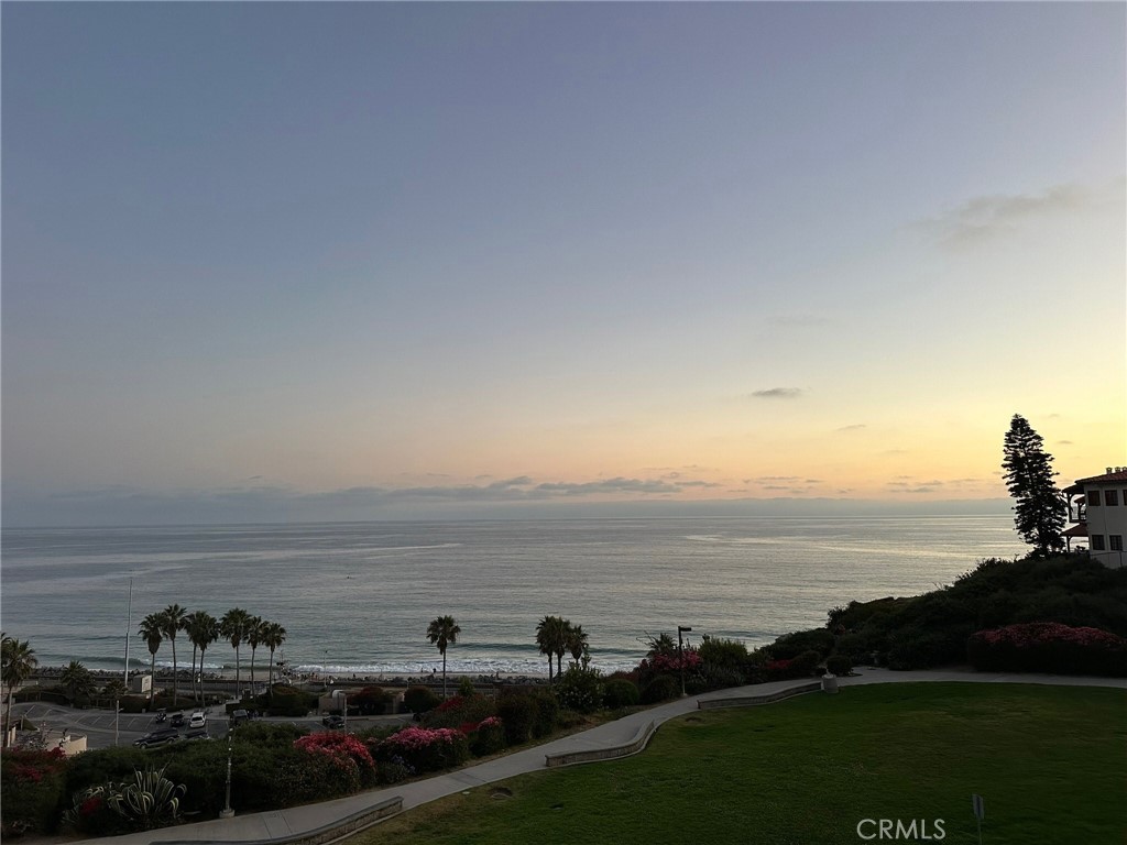 250 Avenida Lobeiro C