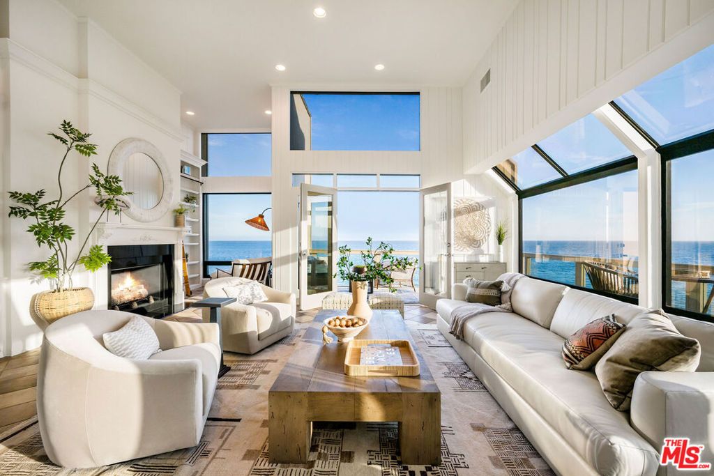 Photo of 26174 Pacific Coast Highway, Malibu, CA 90265 (MLS # 25580507)