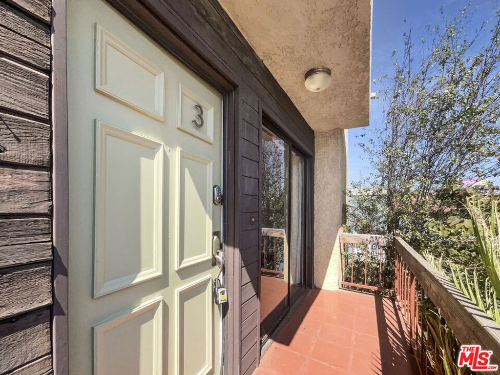 Photo of 14735 Victory Boulevard #3, Van Nuys, CA 91411 (MLS # 24424861)