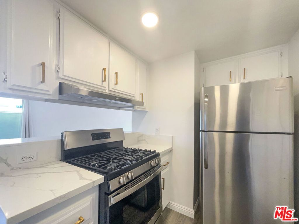 Photo of 14735 Victory Boulevard #3, Van Nuys, CA 91411 (MLS # 24424861)