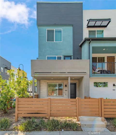 Photo of 824 s harbor blvd Blvd, Santa Ana, CA 92704 (MLS # OC26001343)