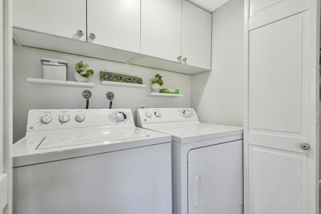 Magnesia Falls Cove - Residential