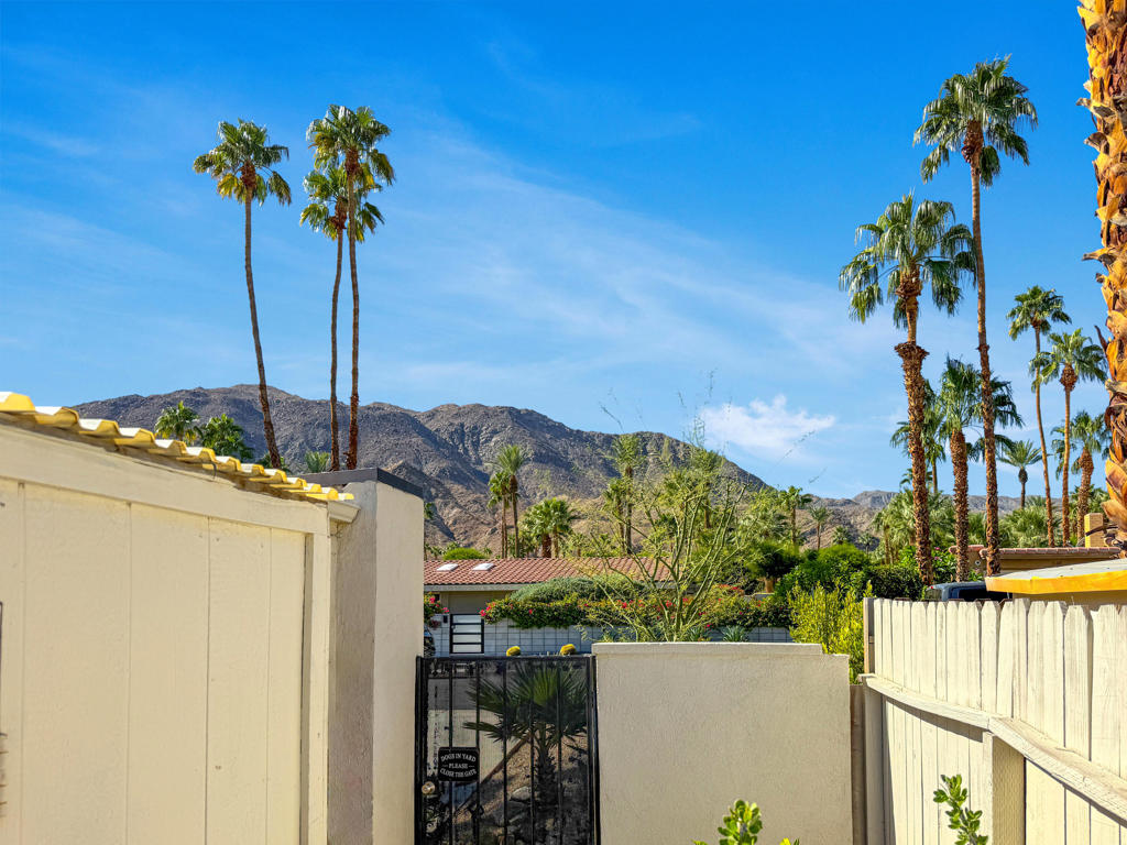 Magnesia Falls Cove - Residential