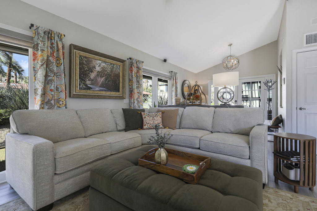 Magnesia Falls Cove - Residential