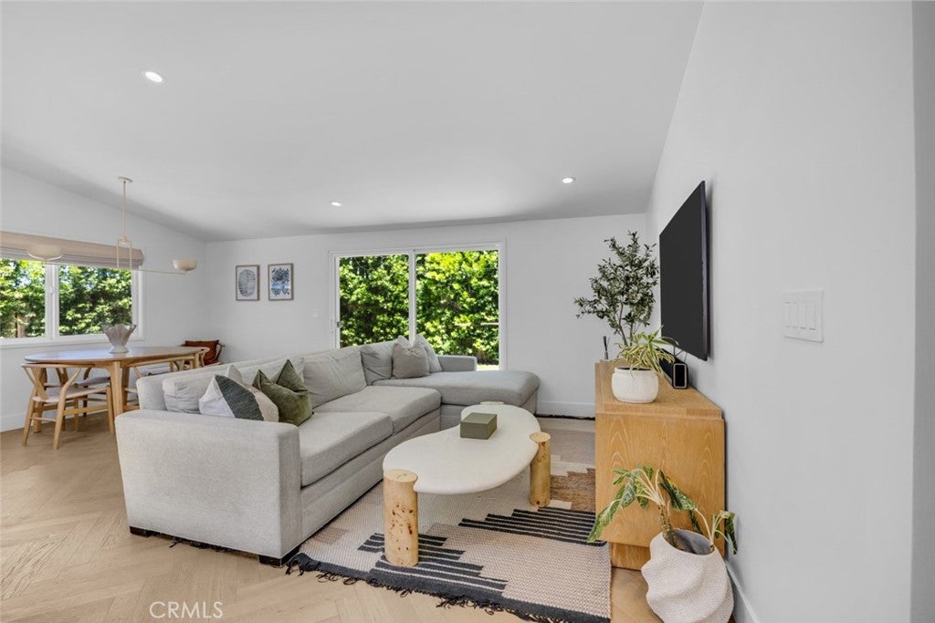268 E Bay, Costa Mesa CA 92627 - Photo 7