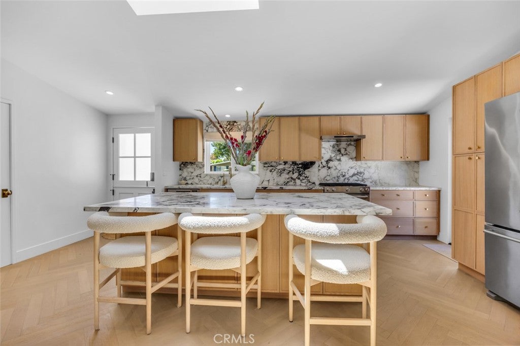 268 E Bay, Costa Mesa CA 92627 - Photo 8