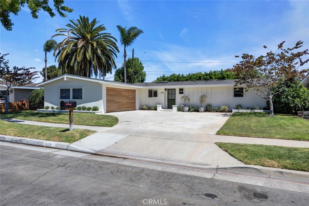 268 E Bay, Costa Mesa CA 92627 - Photo 1