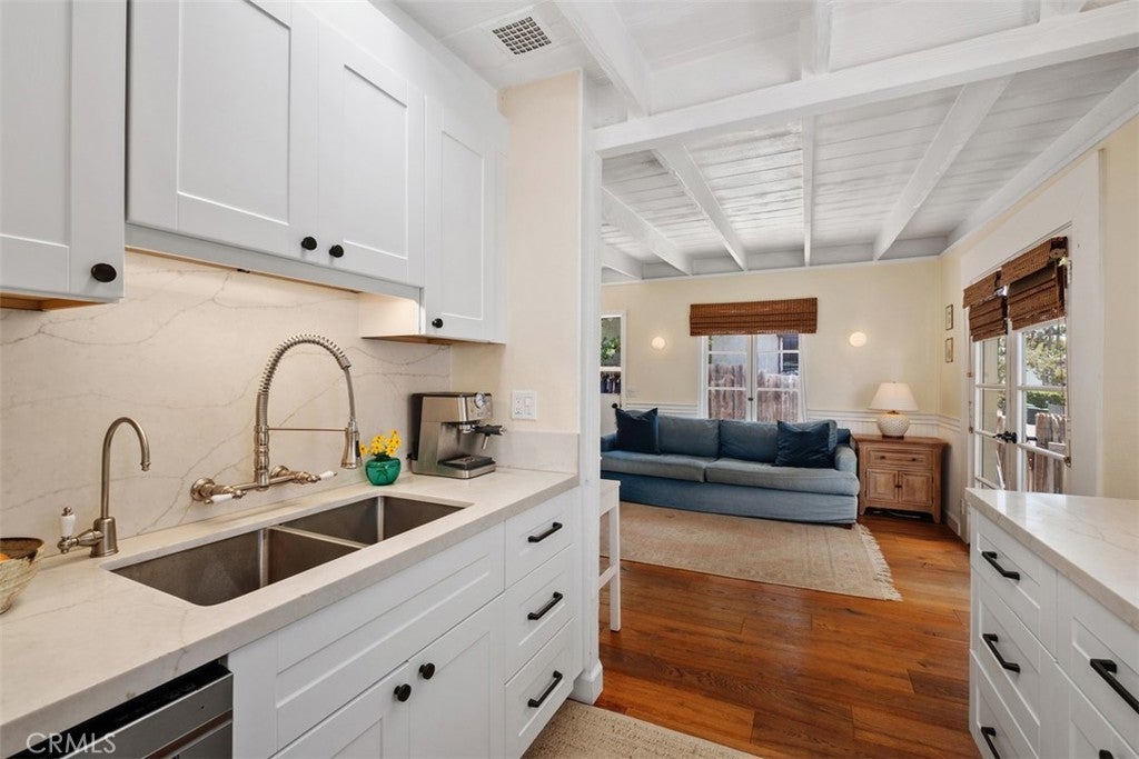 31886 Hillside, Laguna Beach CA 92651 - Photo 13