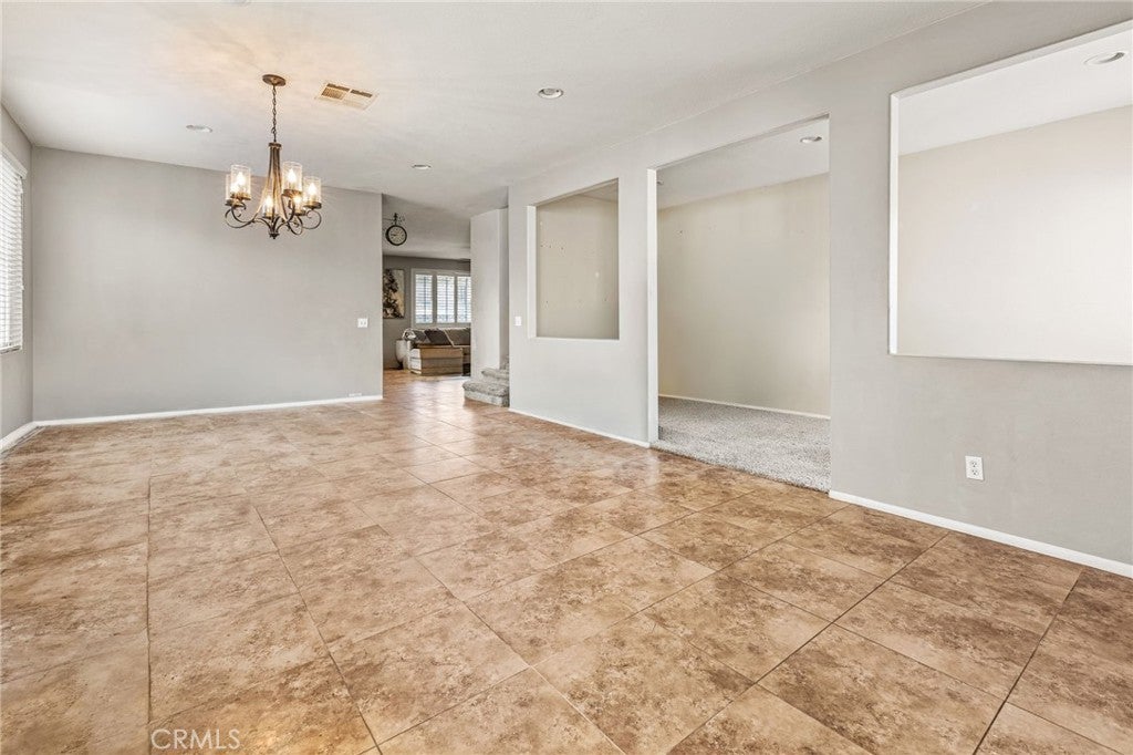 23614 Valley Oak