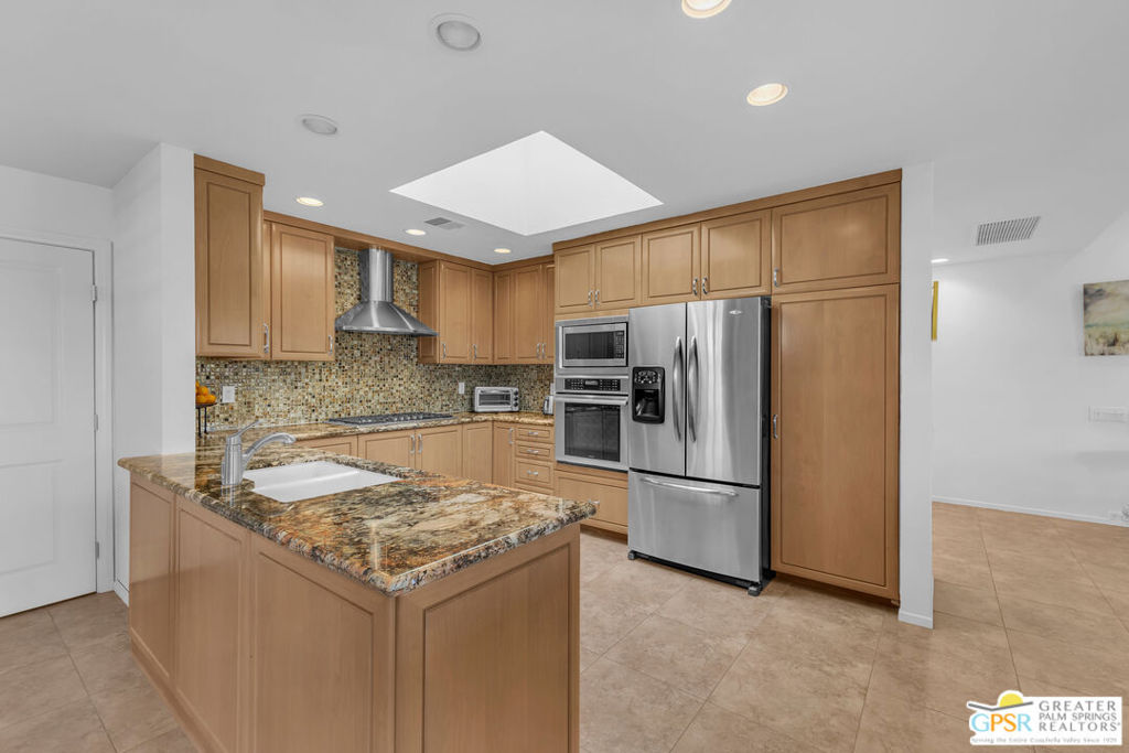 The Springs Country Club - Residential Lease