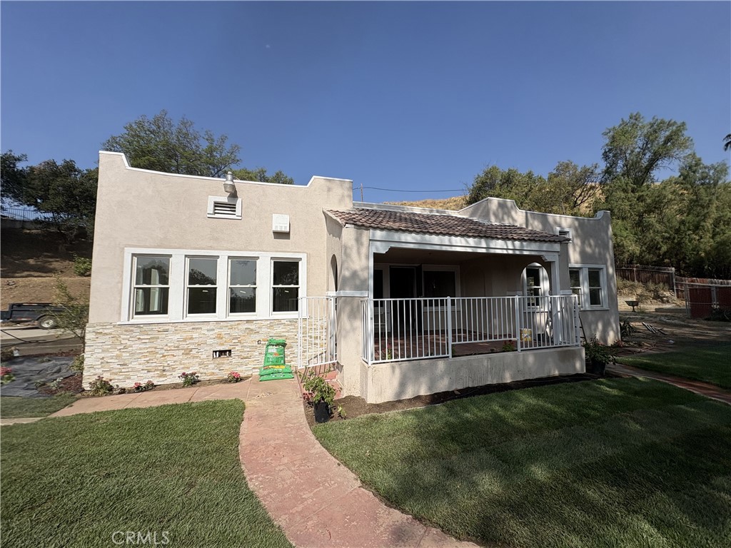 Stunning Fully Remodeled Home with Room to Grow!
This beautifully reimagined residence offers 5 spacious bedrooms plus a versatile den that can easily serve as a 6th bedroom, home office, or media room. Featuring 2 completely remodeled bathrooms, a formal living room, and a formal dining room, this home is designed for both comfort and elegance.
The heart of the home is the brand-new island kitchen, showcasing modern cabinets, sleek counters, and top-of-the-line appliances. Every major system has been updated, including new plumbing, electrical, HVAC, and heating, ensuring peace of mind for years to come.
Step outside to enjoy the new covered patio with water connections, perfect for entertaining or relaxing year-round. The expansive backyard offers endless possibilities with ample space for expansion, an ADU, or simply enjoying the existing fenced dog runs.
No detail has been overlooked. This is truly a home where no expense has been spared from top to bottom. Move-in ready and designed to impress, it’s the perfect blend of modern upgrades and timeless comfort.