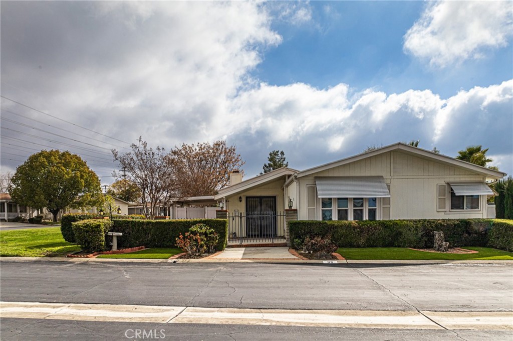 10961 Desert Lawn Drive 86
