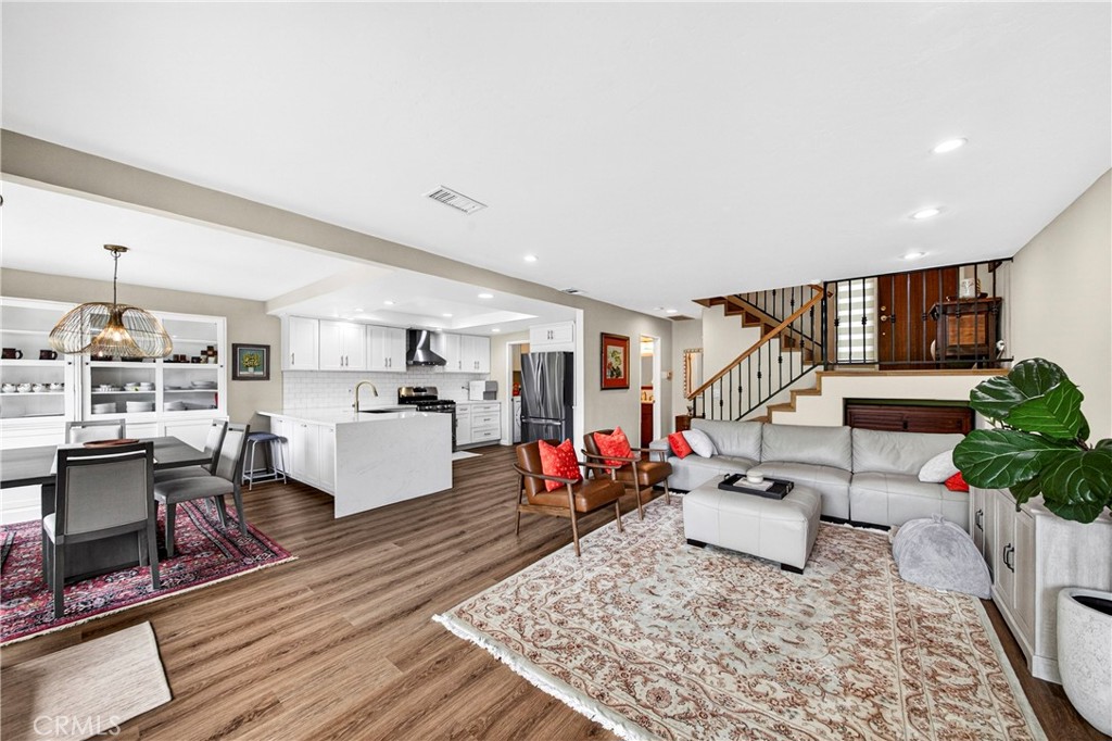 802 W Glenwood