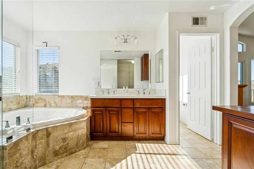 Summer Moon (SUMM) - Residential