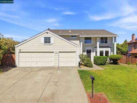 Photo of 1358 Shade Oak Ln LN, Concord, CA 94521 (MLS # 41140742)