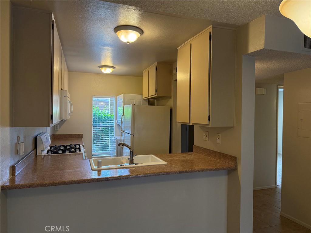 Lake Condos (CM) - Residential Lease