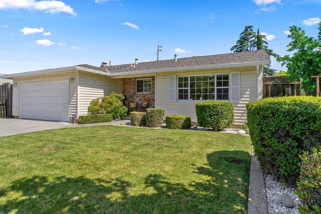 1001 W Latimer Avenue, Campbell CA 95008