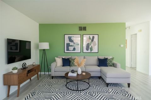 22722 Malaga Lake Forest CA 92630