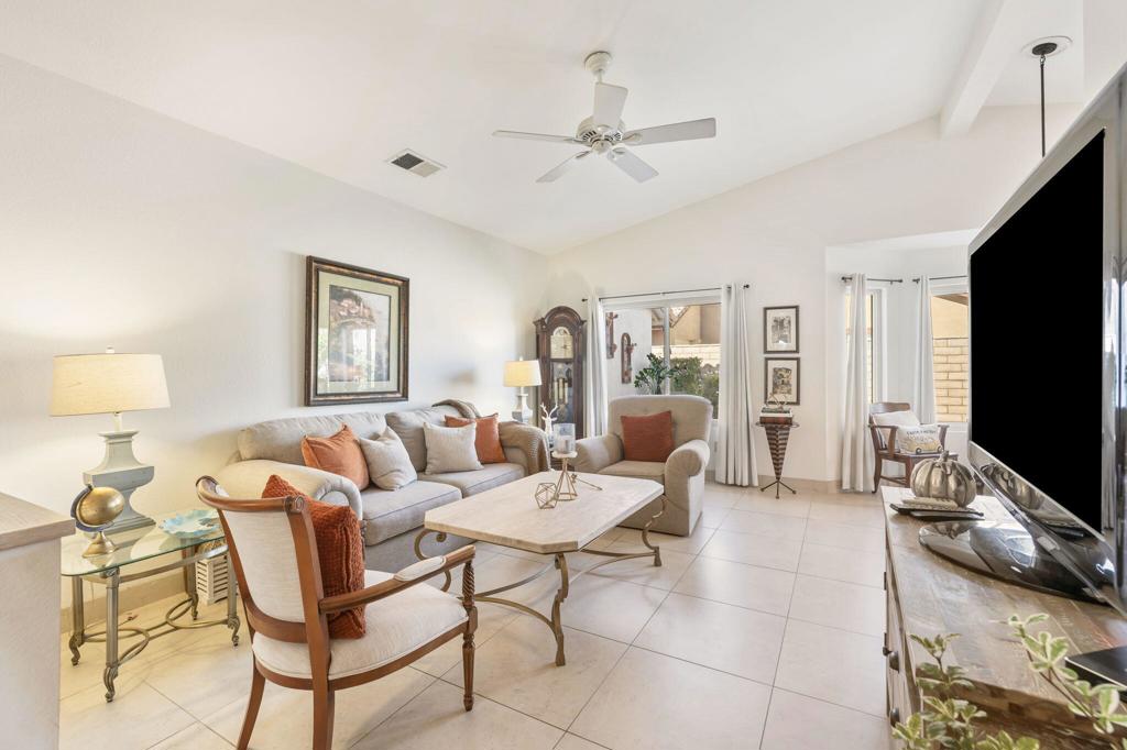 44180 Mariposa Court