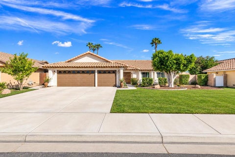 Photo of 44180 Mariposa Court, La Quinta, CA 92253 (MLS # 219154654DA)