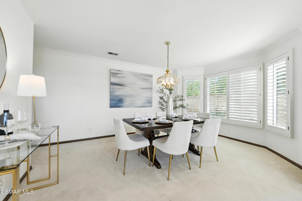 5470 Bromely Drive