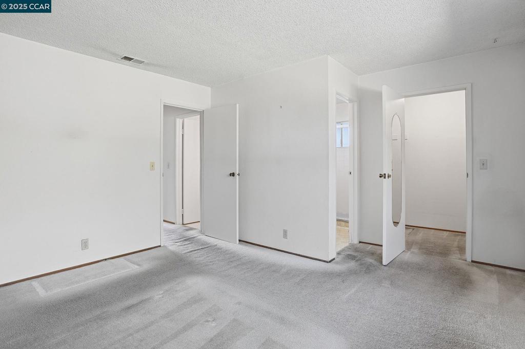 COLONY PARK - Residential