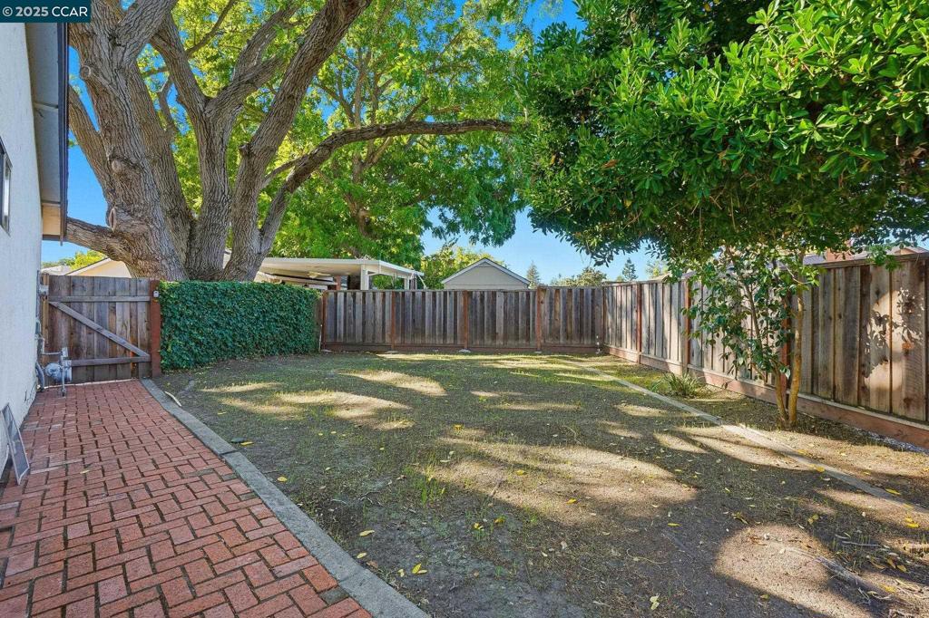 COLONY PARK - Residential