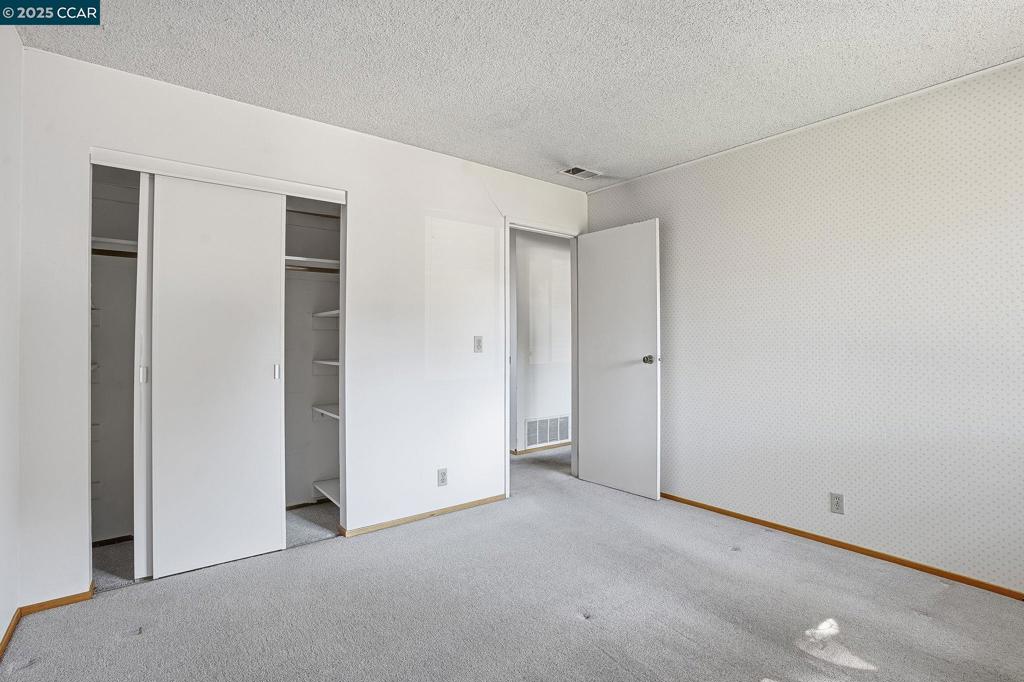 COLONY PARK - Residential