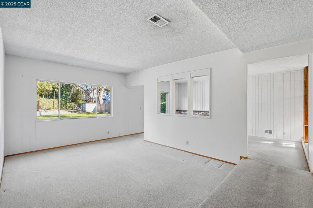 COLONY PARK - Residential
