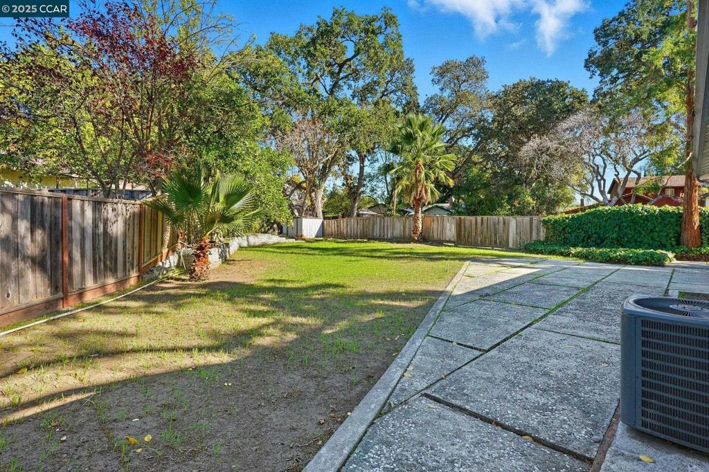 COLONY PARK - Residential