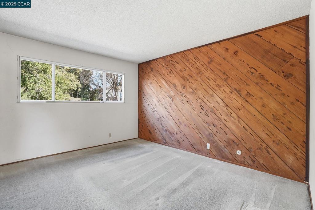 COLONY PARK - Residential