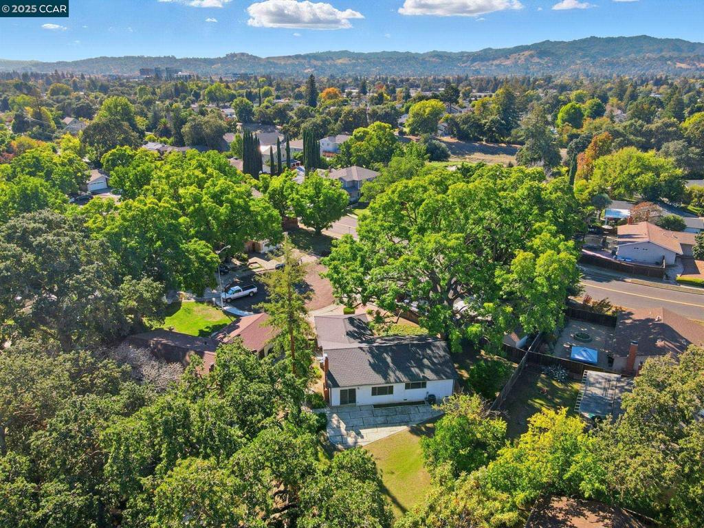COLONY PARK - Residential