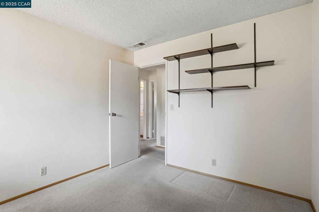 COLONY PARK - Residential