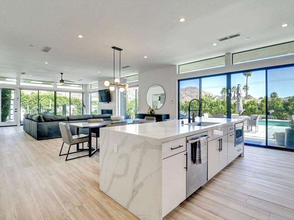 La Quinta Cove - Residential