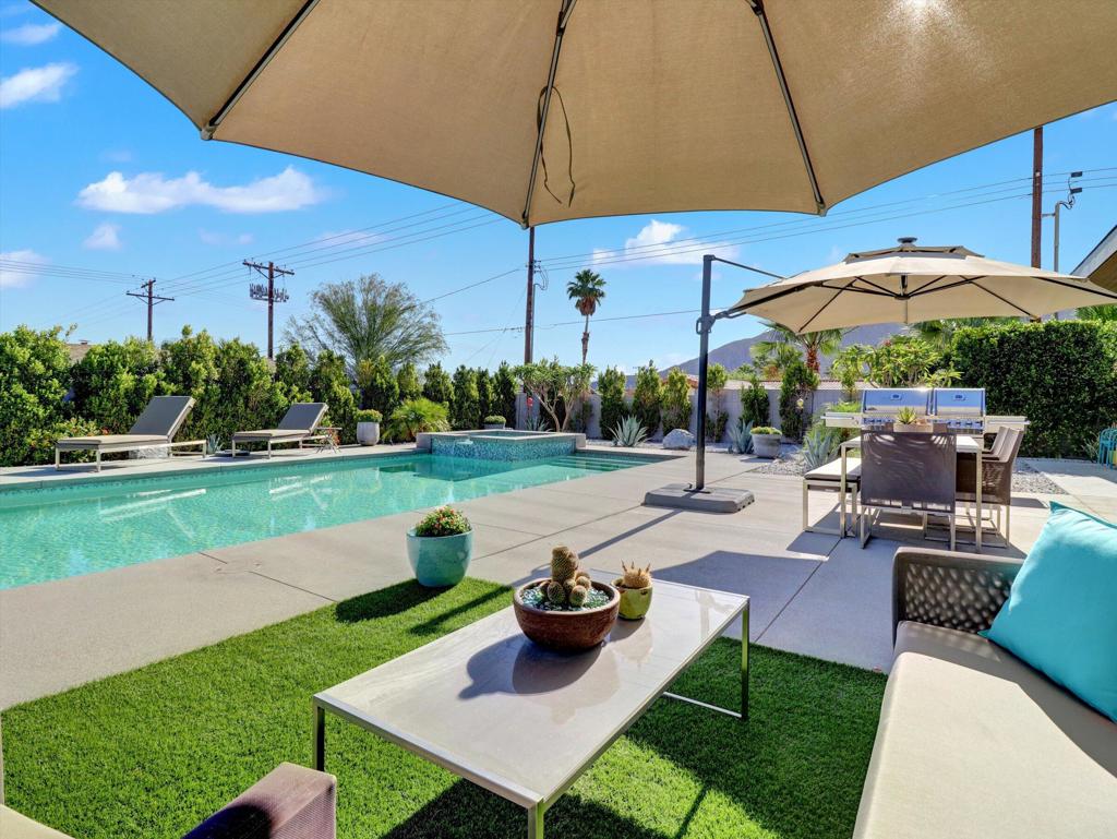 La Quinta Cove - Residential