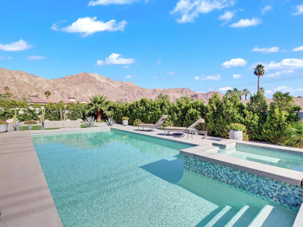 La Quinta Cove - Residential