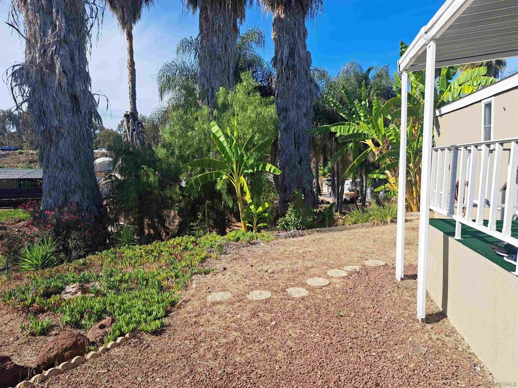 2907 S Santa Fe Ave 10