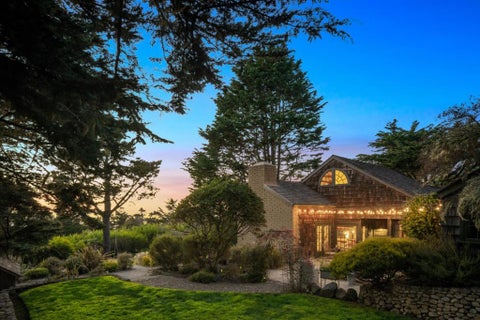 Photo of 32680 Coast Ridge Drive, Carmel, CA 93923 (MLS # ML82059428)