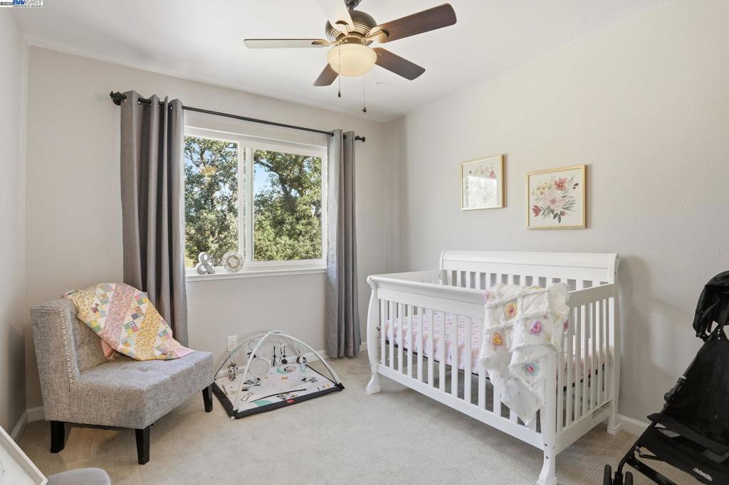 LAGUNA VISTA - Residential