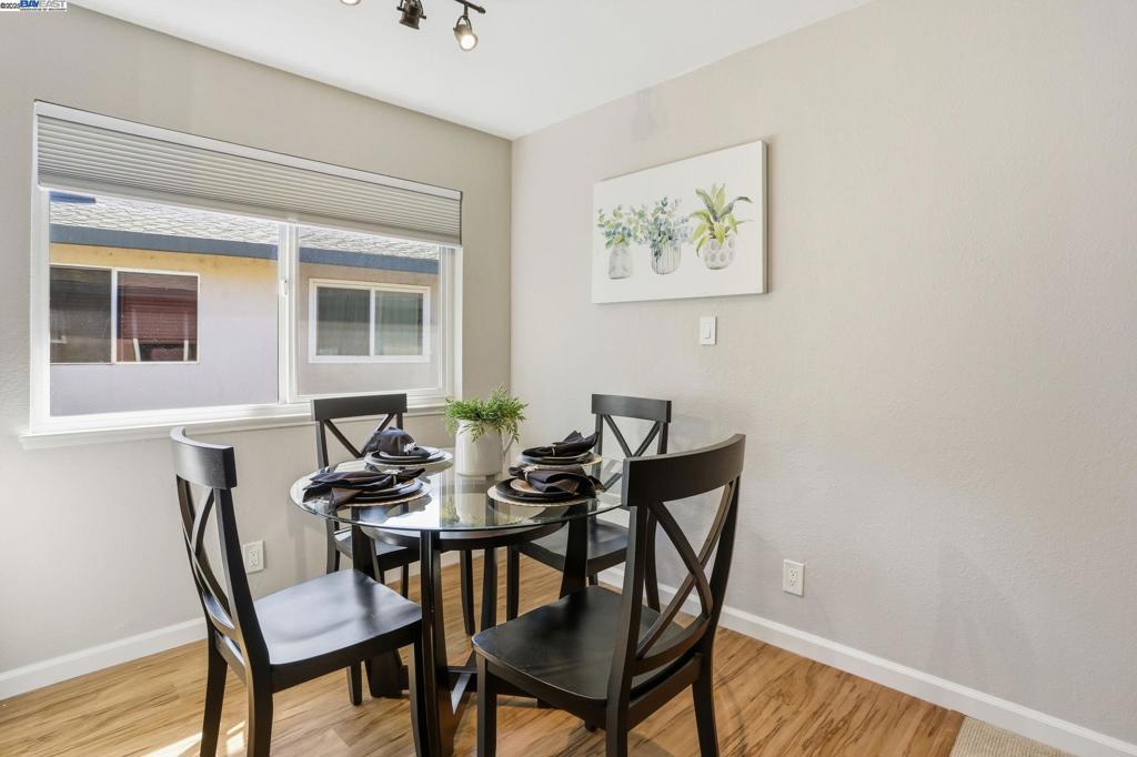 LAGUNA VISTA - Residential