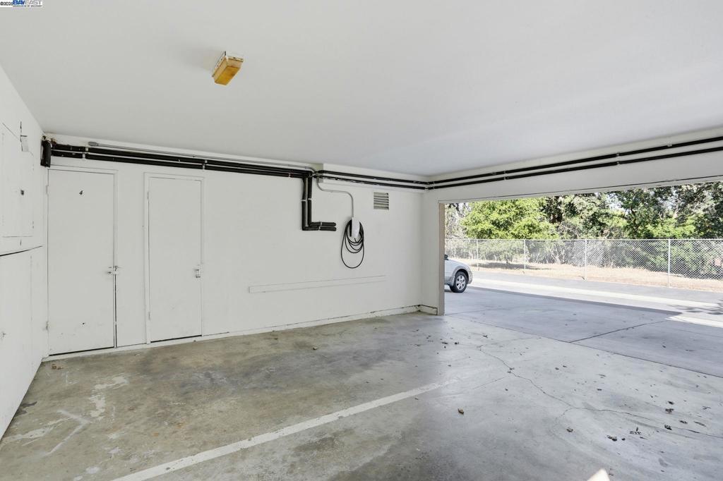 LAGUNA VISTA - Residential