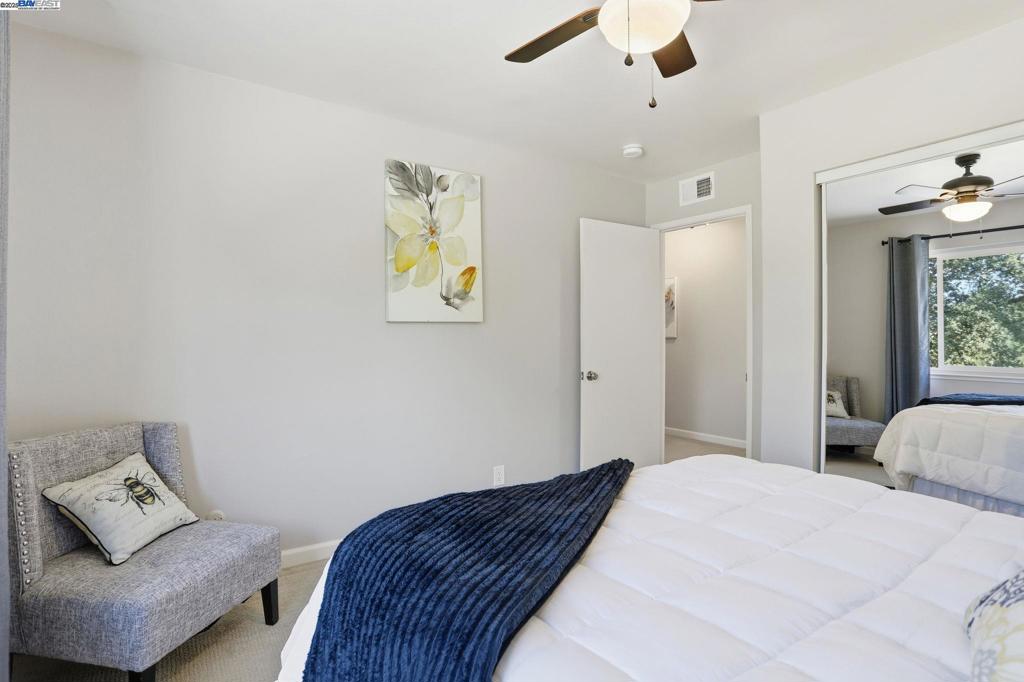 LAGUNA VISTA - Residential