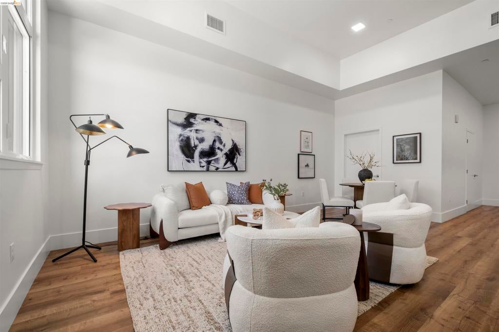 1545 32nd Street 101