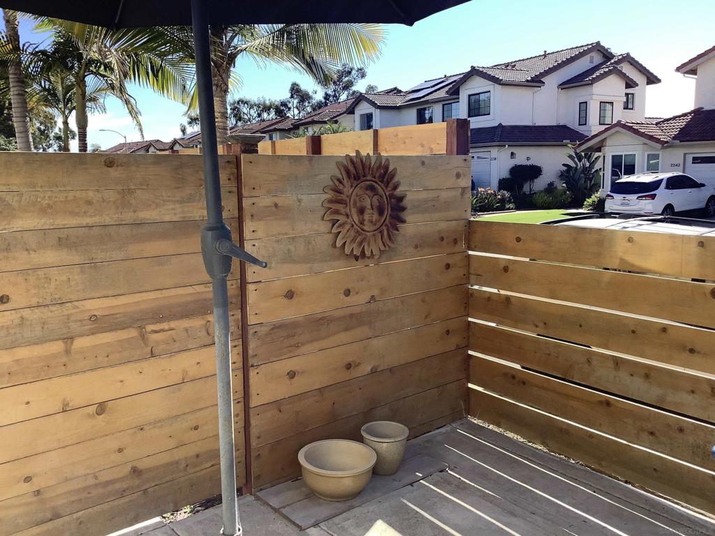 2422 Summerhill