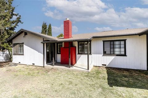 1222 W Kettering Street Lancaster CA 93534