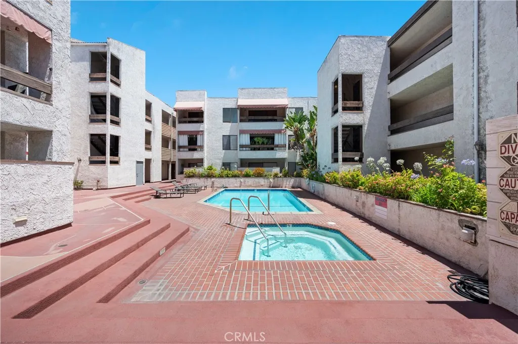 Glendale, California 91202, United States, 3 Bedrooms Bedrooms, ,3 BathroomsBathrooms,Residential,Active,180789