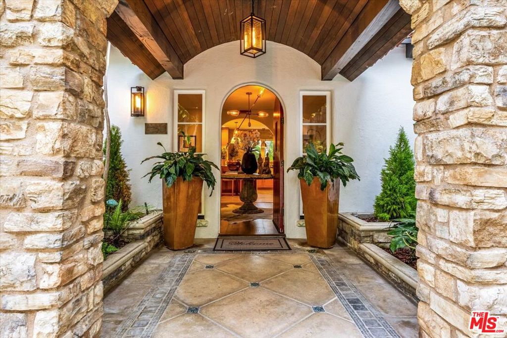 Properties 2 2276 La Granada Drive