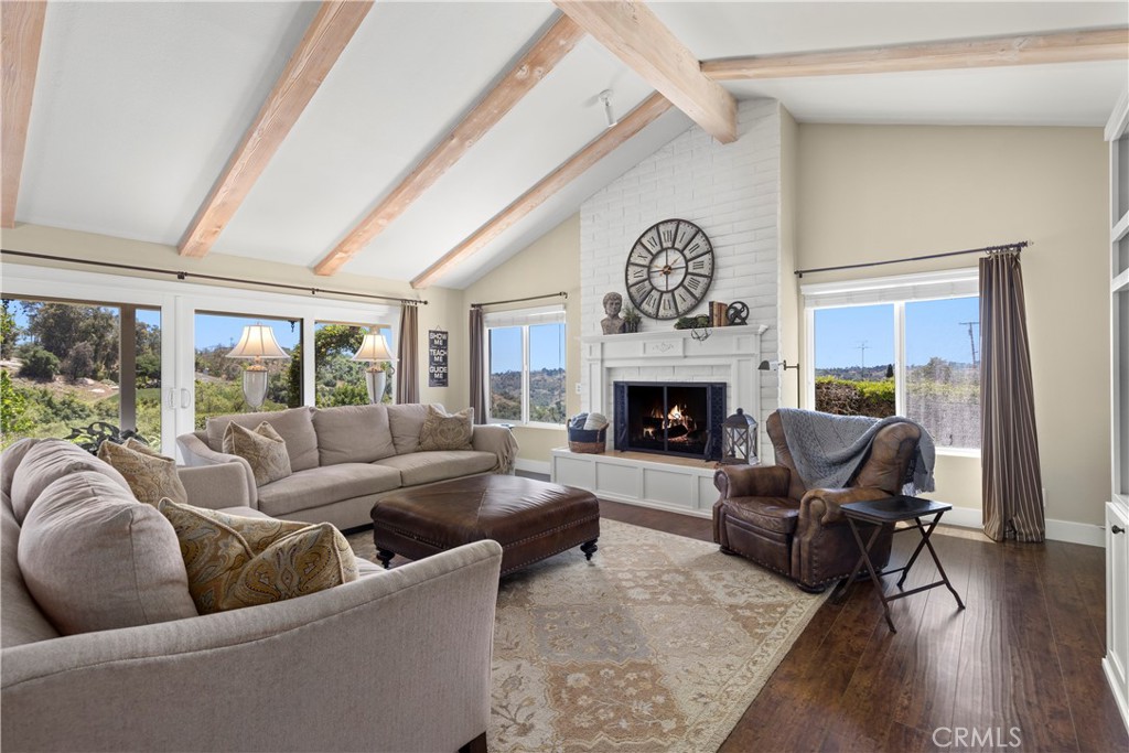 3237 Canonita Drive