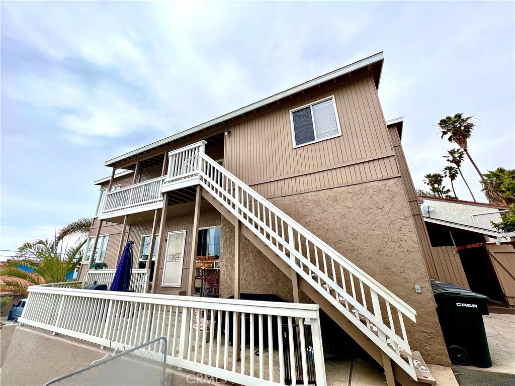 2613 Calle Del Comercio B