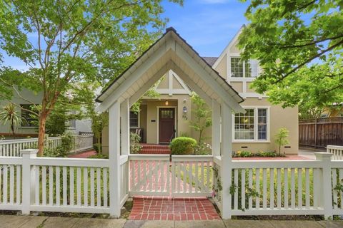 Photo of 272 Grand Street, Redwood City, CA 94062 (MLS # ML82049173)